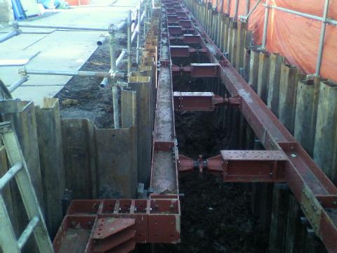 ���@�Ɠy��